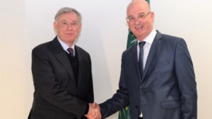 L'Envoyé personnel du SG de l'ONU pour le Sahara, Horst Köhler, et le Commissaire algérien à l'UA, chargé de la Paix et la sécurité. L'Envoyé personnel du SG de l'ONU pour le Sahara, Horst Köhler, et le Commissaire algérien à l'UA, chargé de la Paix et la sécurité.