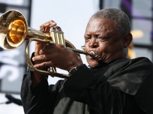 Hugh Masekela, le "père du jazz sud-africain", est décédé Hugh Masekela, le "père du jazz sud-africain", est décédé