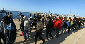 Plus de 12.000 immigrants africains ont été rapatriés dans leurs pays depuis la Libye depuis novembre (Commissaire de l’UA) Plus de 12.000 immigrants africains ont été rapatriés dans leurs pays depuis la Libye depuis novembre (Commissaire de l’UA)