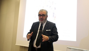 Le lancement du programme "MAP-parité" vise à améliorer le leadership féminin (DG de la MAP) Le lancement du programme "MAP-parité" vise à améliorer le leadership féminin (DG de la MAP)