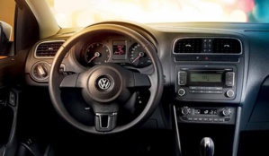 Deux mécaniciennes automobiles marocaines cassent la barrière du genre (Reportage) Deux mécaniciennes automobiles marocaines cassent la barrière du genre (Reportage)