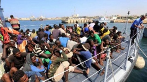 Migrants africains expulsés d'Algérie : La récente enquête d’AP "met au jour des traitements qui confinent à l’inhumanité" (journal belge)