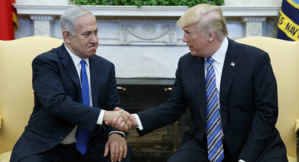 Trump et le conflit du Proche-Orient: un soutien sans faille à Israël Trump et le conflit du Proche-Orient: un soutien sans faille à Israël