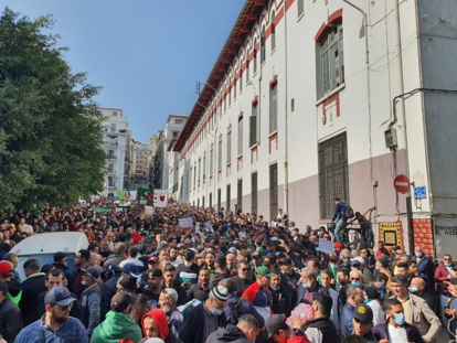 Le Hirak retrouve son second souffle et les Généraux algériens s’amusent à agiter l’épouvantail islamiste Le Hirak retrouve son second souffle et les Généraux algériens s’amusent à agiter l’épouvantail islamiste