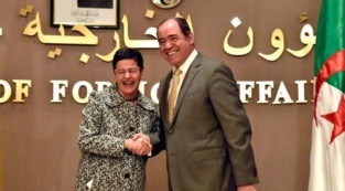 Prends la porte et tais-toi ! Telle est la sanction reçue par Arancha Gonzalez Laya par le Chef du Gouvernement espagnol. Prends la porte et tais-toi ! Telle est la sanction reçue par Arancha Gonzalez Laya par le Chef du Gouvernement espagnol.