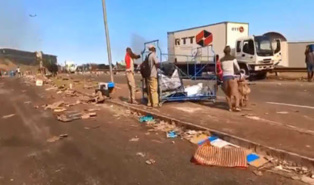 Over 210 People Killed in Unrest in South Africa - Authorities Over 210 People Killed in Unrest in South Africa - Authorities