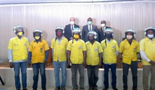 Morocco Donates 1,000 Approved Protective Helmets for Beninese Mopeds Morocco Donates 1,000 Approved Protective Helmets for Beninese Mopeds