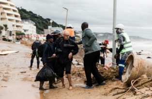 L'Afrique du Sud à nouveau frappée par de graves inondations L'Afrique du Sud à nouveau frappée par de graves inondations