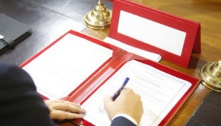 Nouakchott : Le Maroc et la Mauritanie signent un mémorandum d'entente dans le domaine de l'emploi Nouakchott : Le Maroc et la Mauritanie signent un mémorandum d'entente dans le domaine de l'emploi