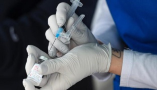 África recibe las primeras vacunas compradas por la Unión Africana África recibe las primeras vacunas compradas por la Unión Africana