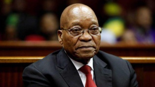 Afrique du Sud: l'ex-président Jacob Zuma opéré, reste hospitalisé Afrique du Sud: l'ex-président Jacob Zuma opéré, reste hospitalisé
