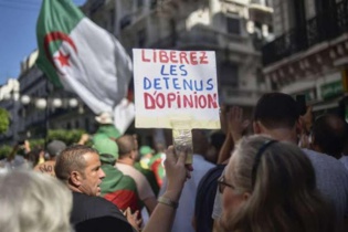 Algérie: Appel à la libération "immédiate et inconditionnelle" des détenus d'opinion Algérie: Appel à la libération "immédiate et inconditionnelle" des détenus d'opinion