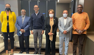 Rwanda : le président Kagame reçoit la Marocaine Bouchra Hajij, présidente de la CAVB Rwanda : le président Kagame reçoit la Marocaine Bouchra Hajij, présidente de la CAVB
