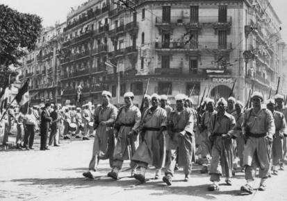 Les Harkis, auxiliaires de l'armée oubliés de la France Les Harkis, auxiliaires de l'armée oubliés de la France