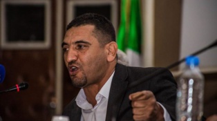 Report au 11 octobre du procès en appel de l'opposant algérien Karim Tabbou Report au 11 octobre du procès en appel de l'opposant algérien Karim Tabbou