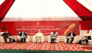 La caravane nationale pour le Sahara marocain dans les établissements pénitentiaires fait escale à la prison de Bouizakarne La caravane nationale pour le Sahara marocain dans les établissements pénitentiaires fait escale à la prison de Bouizakarne