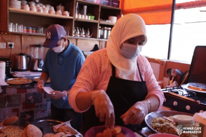 Une initiative communautaire britannique à Marrakech servira le 50 000e repas gratuit Une initiative communautaire britannique à Marrakech servira le 50 000e repas gratuit