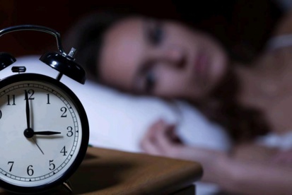 Etude : Dormir moins de 8 heures par nuit, rend négativiste Etude : Dormir moins de 8 heures par nuit, rend négativiste