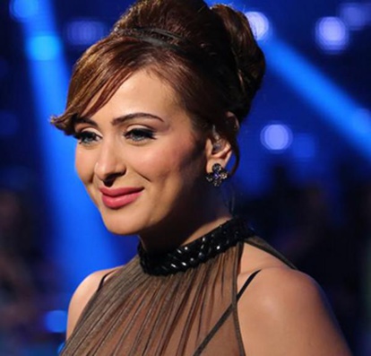 Les chanteuses Farah Youssef de Syrie et la Franco-algérienne Indila animent un concert à Alger Les chanteuses Farah Youssef de Syrie et la Franco-algérienne Indila animent un concert à Alger