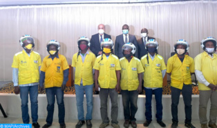 Distribution d’un don de 700 casques homologués offerts par le Maroc au Bénin Distribution d’un don de 700 casques homologués offerts par le Maroc au Bénin
