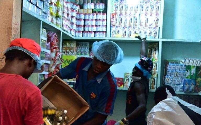 ENQUETE. Les faux médicaments, un trafic rentable et meurtrier en Afrique ENQUETE. Les faux médicaments, un trafic rentable et meurtrier en Afrique