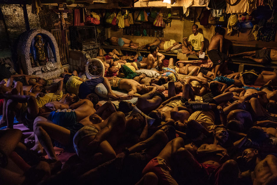 Inspection surprise dans la prison de Manille. PHOTO HANNAH REYES MORALES POUR THE NEW YORK TIMES