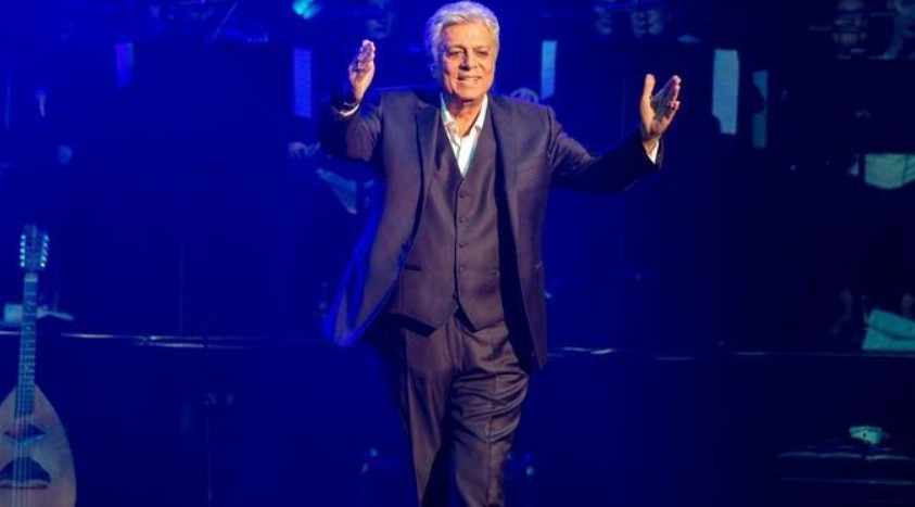 Il est venu, il a chanté
