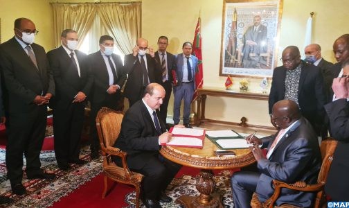 La "Déclaration de Laâyoune" salue le rôle clé du Maroc dans les grandes questions régionales (Bayane Al Yaoum) La "Déclaration de Laâyoune" salue le rôle clé du Maroc dans les grandes questions régionales (Bayane Al Yaoum)