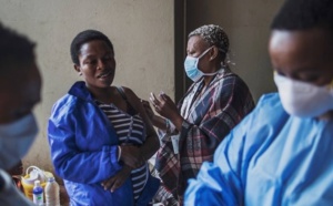 Sans une vaccination rapide, l'Afrique du Sud connaîtrait une 3ème vague du covid-19 (scientifiques)