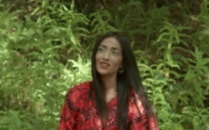 L’artiste marocaine Hindi Zahra hospitalisée à Bruxelles, se porte bien et promet des projets à ses fans