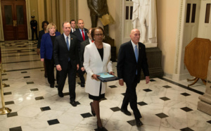 Le dossier de la destitution de Trump est arrivé au Sénat