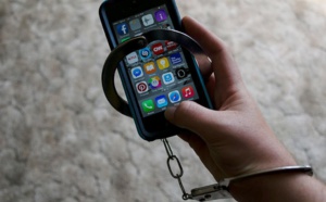 Nouvelle étude: Le smartphone provoque un inquiétant déséquilibre du ’GABA’ au cerveau