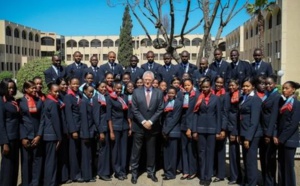 Royal Air Maroc recrute des hôtesses et Stewards subsahariens