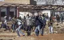 Violences policières en Afrique du Sud: Enquête sur une vingtaine de décès durant les troubles de juillet