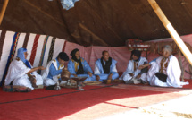 ‏Présentation à Laâyoune du livre "La littérature populaire hassani"