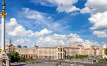 L'Ukraine sur un chaudron brûlant en 2017 en raison du conflit du Donbass et de tensions avec ses voisins sur la loi de l'éducation