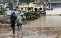 Afrique du Sud : Plus de 550 écoles endommagées par les inondations (autorités) Afrique du Sud : Plus de 550 écoles endommagées par les inondations (autorités)